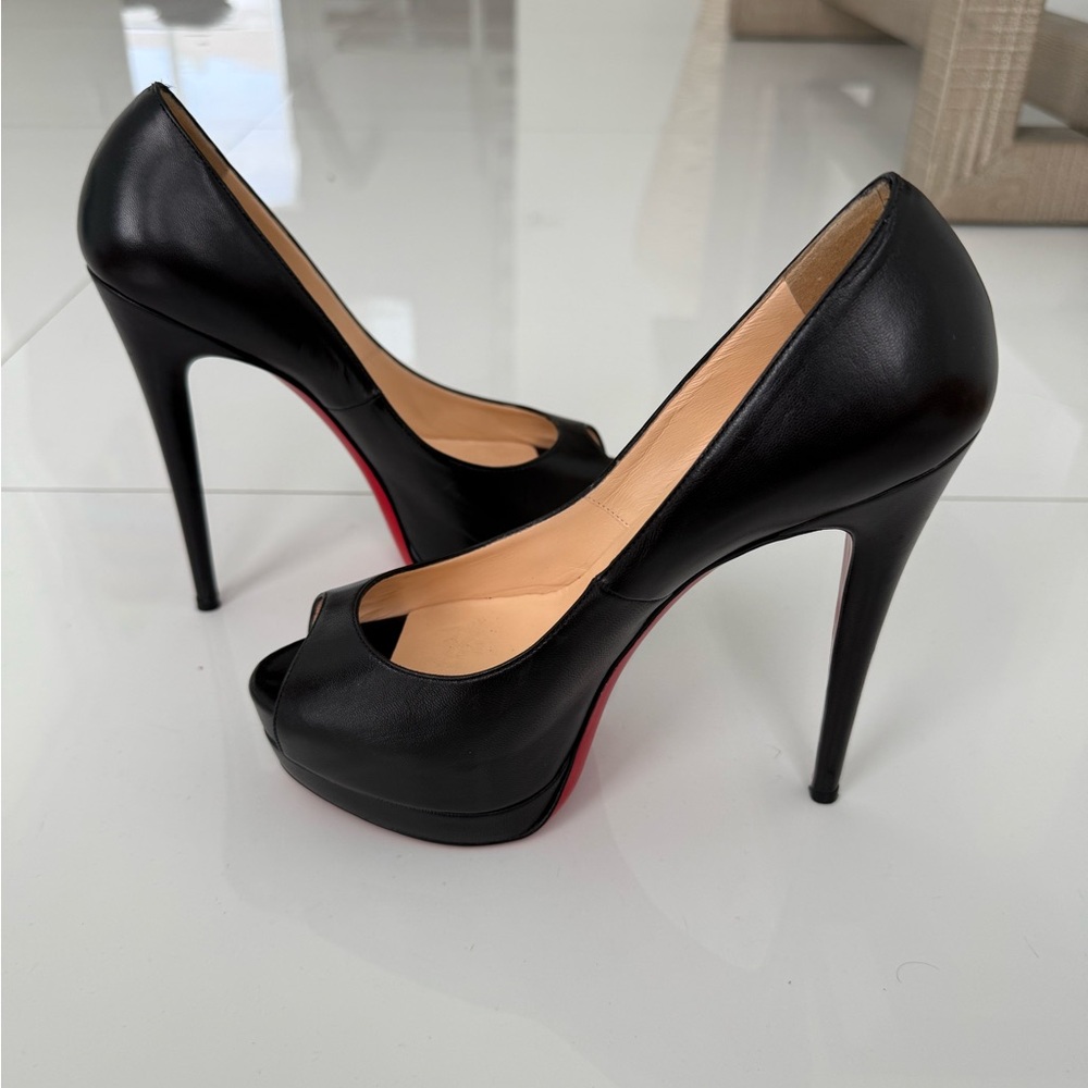 LIKE NEW Christian Louboutin Palais Royal 140 Black Leather SZ 38